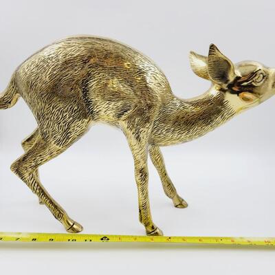 FANTASTIC VINTAGE LARGE BRASS FAWN FIGURINE-MADE IN KOREA