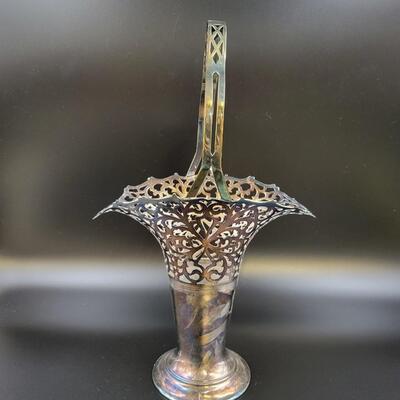 ANTIQUE SILVERPLATE FILIGREE HANDLED BASKET BY KNICKERBOCKER SILVER CO.