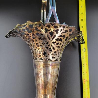 ANTIQUE SILVERPLATE FILIGREE HANDLED BASKET BY KNICKERBOCKER SILVER CO.