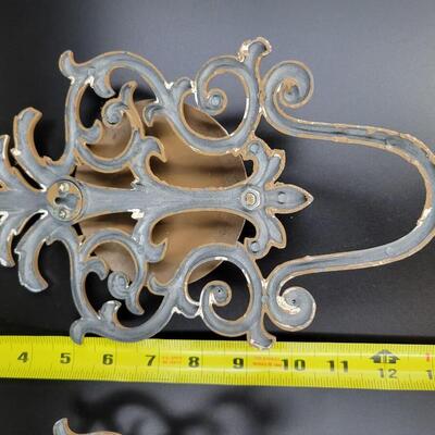 VINTAGE METAL DECORATIVE WALL HANGING CANDLE HOLDERS