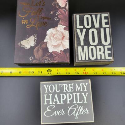 LOVELY WOOD SIGNS DECOR BUNDLE
