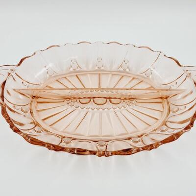 VINTAGE ANCHOR HOCKING PINK DEPRESSION GLASS SERVING DISH