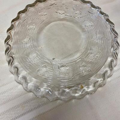 Two Piece Lot of Vintage Quiche Plates