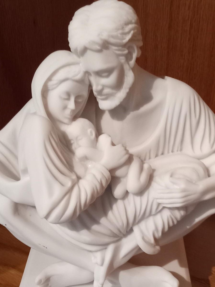 LOT 5 "A QUIET MOMENT" STATUE