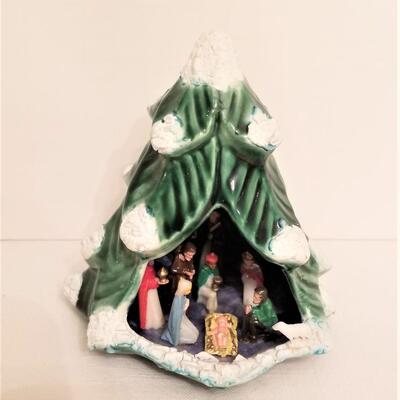 Lot #11 Unusual Ceramic Christmas Tree Nativity Set - hard to find