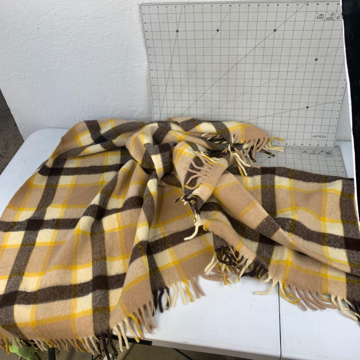 #87 Vintage Jack Frost Wool Blanket- Brown/Yellow | EstateSales.org