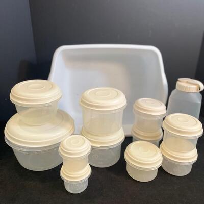 Lot 85 Plastic Kitchen containers