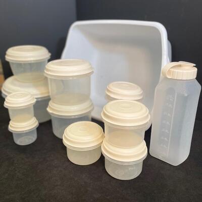 Lot 85 Plastic Kitchen containers