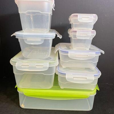 Lot 86 Plastic Storage containers