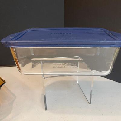 Lot 96 Glass Baking Pans