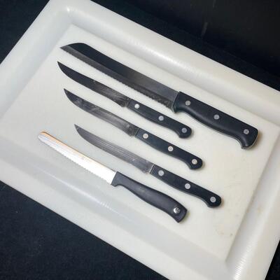 Lot 104 Knives