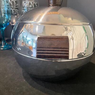 Lot 121 Barware with Vintage Ice Bucket