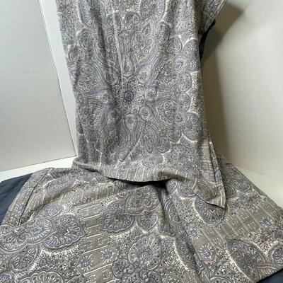 Pottery Barn King Duvet and 2 Shams