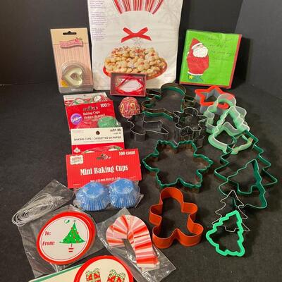Lot 124 Christmas baking items