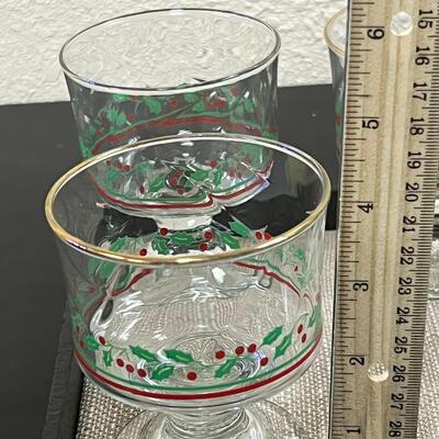 Set of 7 VTG Arby's Christmas Collection Holly Berries