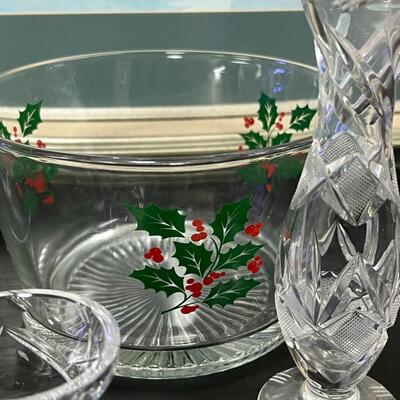 Crystal and Glasses. Vases, Bowls