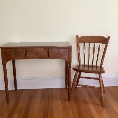 Lot C - 1130. Vintage Walter of Wabash Expandable Table ( three leaves included ) & Ethan Allen Arrowback Chair