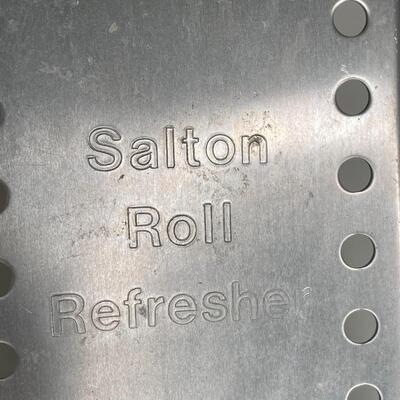 Salton Vintage Hot Basket Bun Roll Serving Warmer