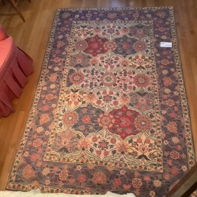 Lot. F - 1131   Vintage  Floral Micro Hook Rug