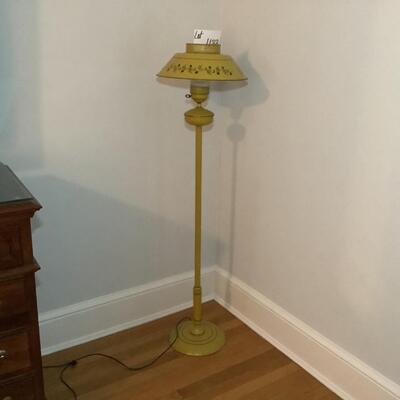 Lot. F - 1133. Vintage Toleware Floor Lamp