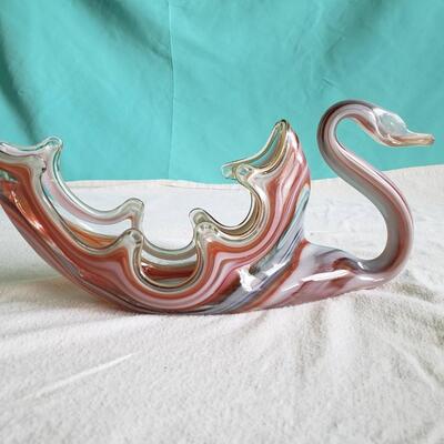 Art Glass Swan