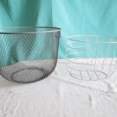 2 Metal Baskets