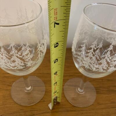 PAIR Etched Christmas Glasses