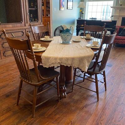 Antique Pennsylvania Dutch solid Oak table and chairs