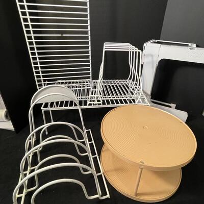 Lot 132 Kitchen Organizing Items