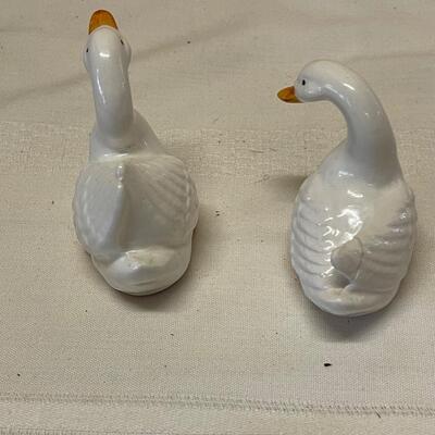 Cute Vintage Duck Salt and Pepper Shakers