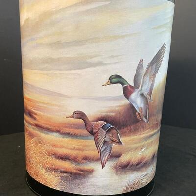 Lot 150 Assorted Duck Items