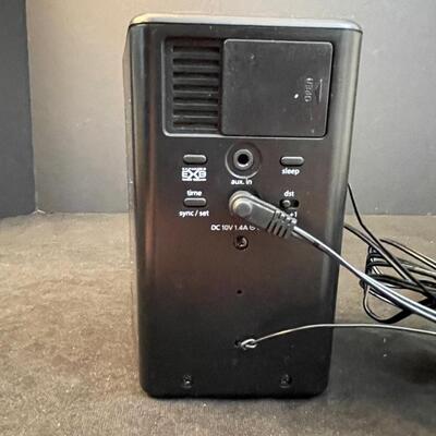 Lot 152 Clock Radio
