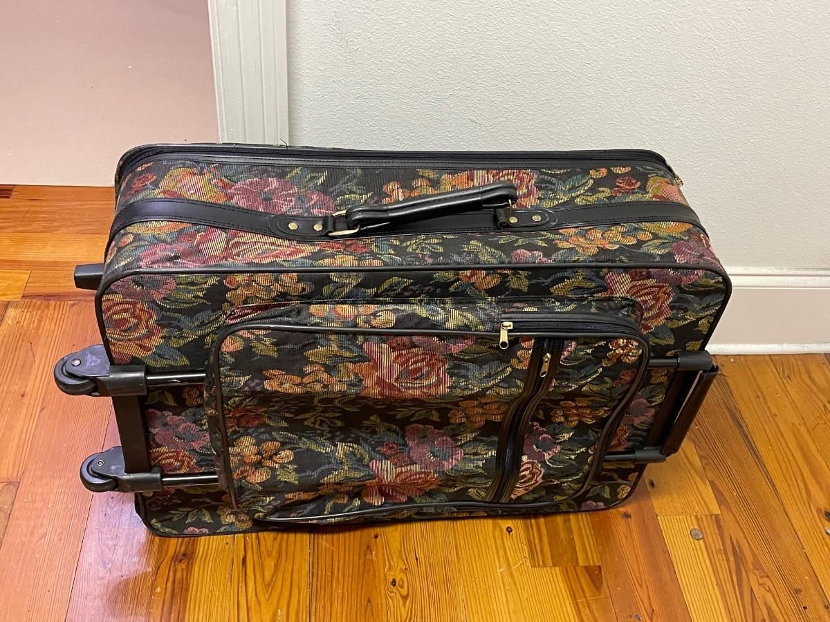 Jaguar luggage wheels on sale