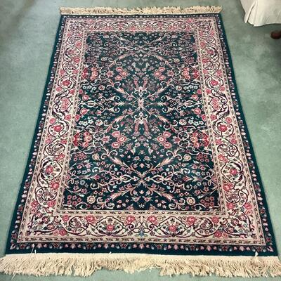 L1035 Vintage Wool Oriental Rug 3'9" x 5'8"