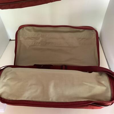 G1100 Samsonite Duffel Bag & Suite Carrier Luggage Set