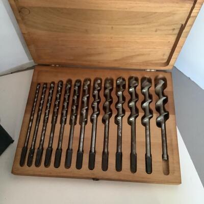 G1107 Toolbox & Tool LOT