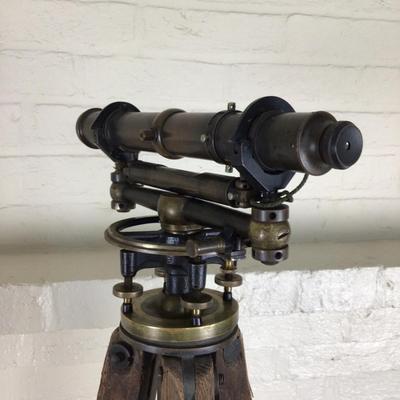 L1081 Antique Queen & Co Philadelphia Brass Transit with Box and Stand