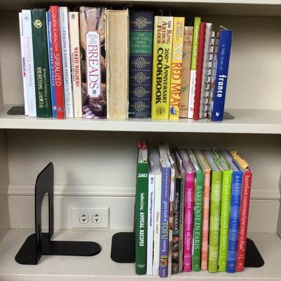 B1092 Lot of Assorted Cookbooks