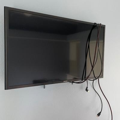 Lot 190 Samsung 30"