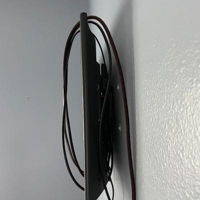 Lot 190 Samsung 30"