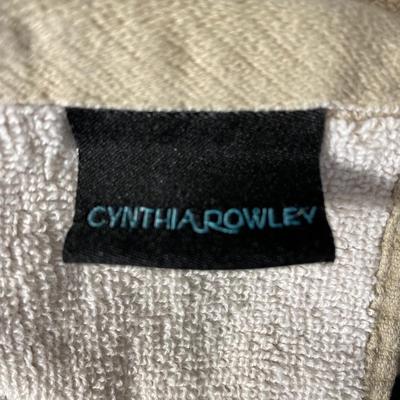 Lot 214. Cynthia Rowley Bath Towels