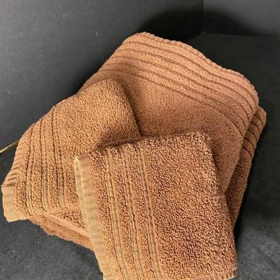 Lot 216. Hotel Collection Towels