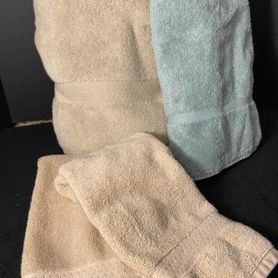 Lot 218. Bath Towels