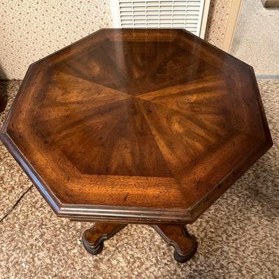 LOT 92  OCTAGON PEDESTAL SIDE TABLE
