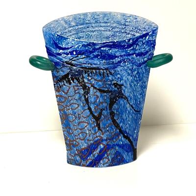 LOT 98  KOSTA BODA #726101 KJELL ENGMAN LIM ED 500 EX FISH BUCKET GLASS SCULPTURE