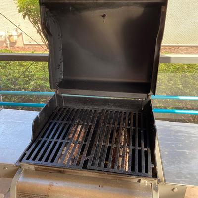 Lot 266. Weber "Spirit" Grill