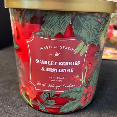 Lot 287. Christmas Assortment