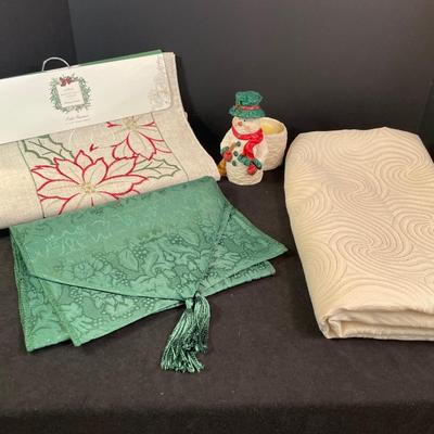 Lot 294.  Table Cloth and Christmas Runners