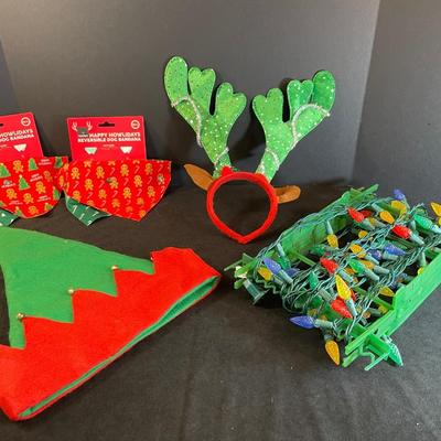 Lot 300 Christmas Lot - Dog Bandanas
