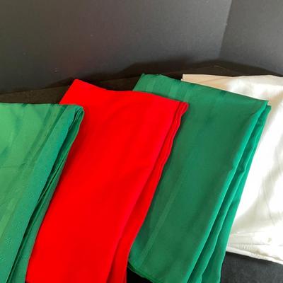 Lot 304. Christmas Tablecloths
